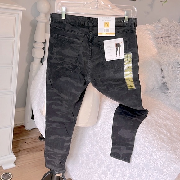 Sanctuary Jeans Black Camo Mid Rise Slim Fit Ankle Skinny - Picture 9 of 10